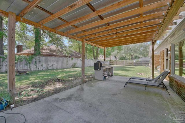 6210 Maybelle Dr, Pensacola, FL 32504