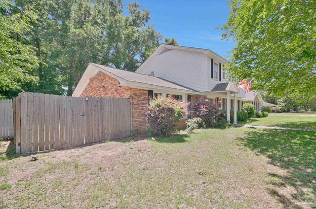6210 Maybelle Dr, Pensacola, FL 32504