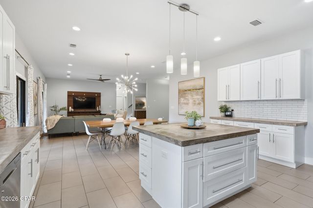 800 Lake Amick Drive, Niceville, FL 32578