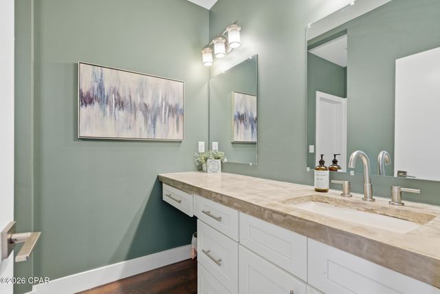 800 Lake Amick Drive, Niceville, FL 32578