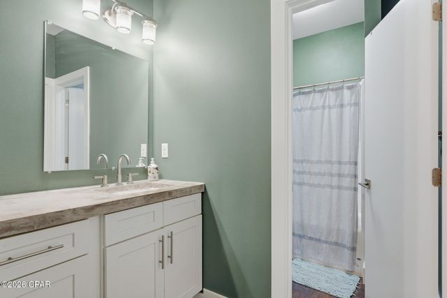 800 Lake Amick Drive, Niceville, FL 32578