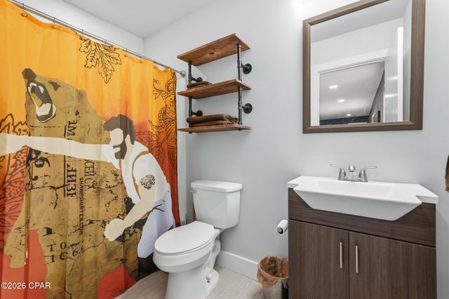 800 Lake Amick Drive, Niceville, FL 32578