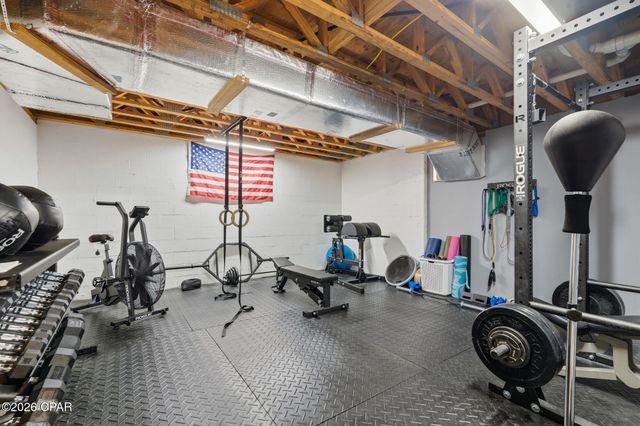 800 Lake Amick Drive, Niceville, FL 32578