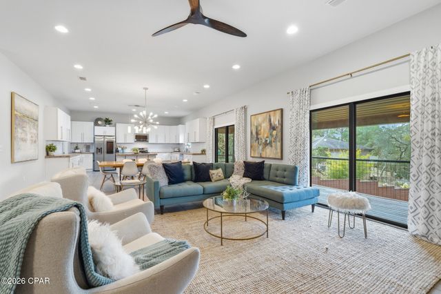 800 Lake Amick Drive, Niceville, FL 32578