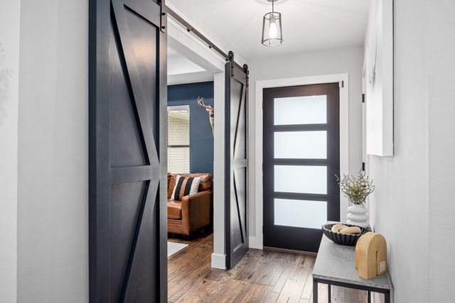 1821 Lois St, Kerrville, TX 78028