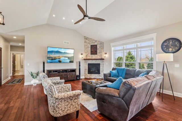 6711 Belmar AVENUE, Racine, WI 53402