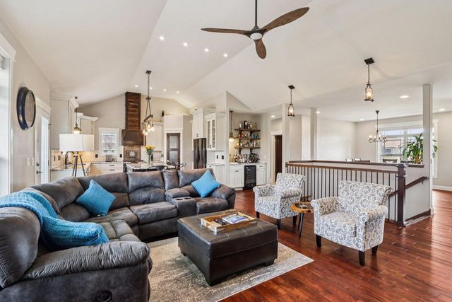 6711 Belmar AVENUE, Racine, WI 53402