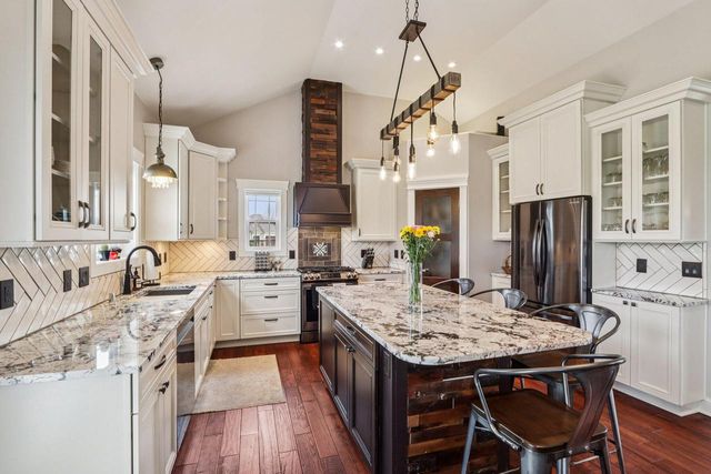 6711 Belmar AVENUE, Racine, WI 53402