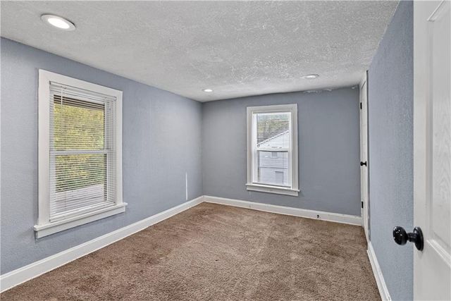 3868 E 59th Street, Kansas City, MO 64130
