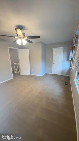 7421 SILVER PINE DR, Springfield, VA 22153