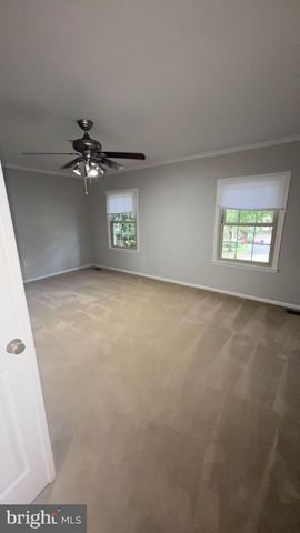 7421 SILVER PINE DR, Springfield, VA 22153