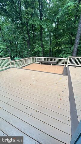 7421 SILVER PINE DR, Springfield, VA 22153