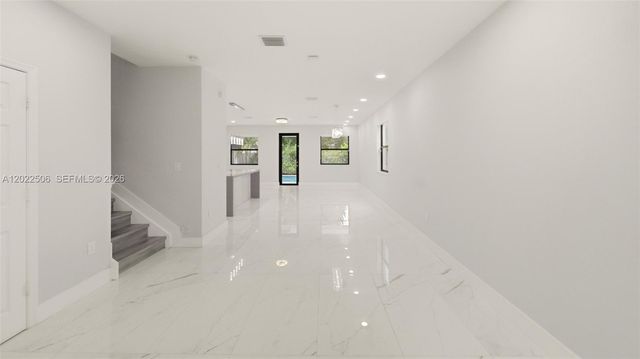 3567 W 110th Ter, Hialeah, FL 33018