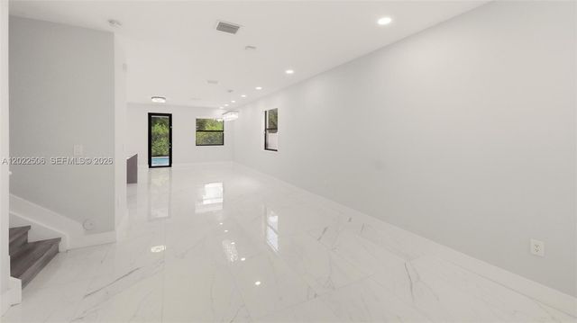 3567 W 110th Ter, Hialeah, FL 33018