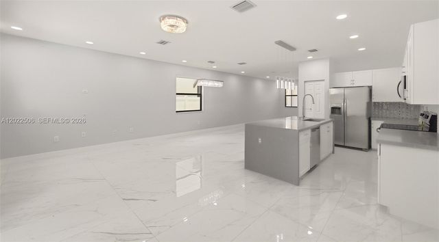 3567 W 110th Ter, Hialeah, FL 33018