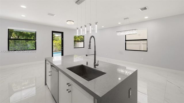 3567 W 110th Ter, Hialeah, FL 33018