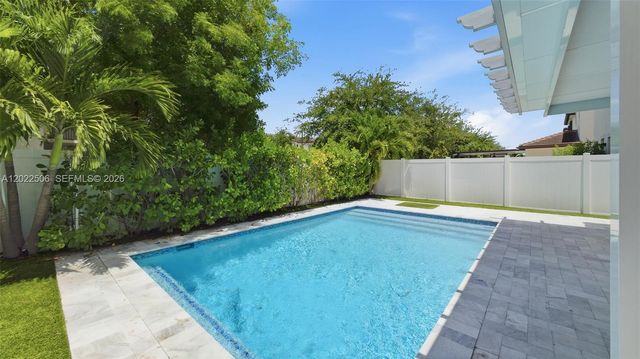 3567 W 110th Ter, Hialeah, FL 33018