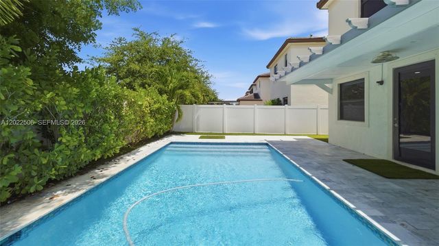 3567 W 110th Ter, Hialeah, FL 33018