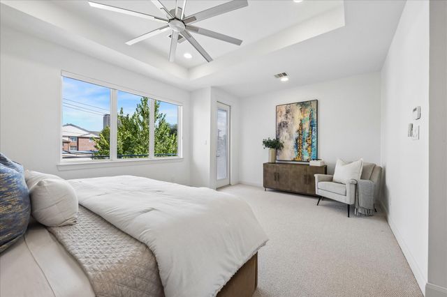 1317 W Clay Street, Houston, TX 77019
