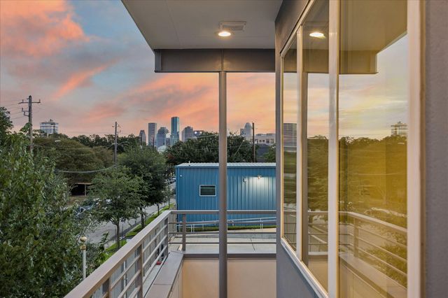 1317 W Clay Street, Houston, TX 77019