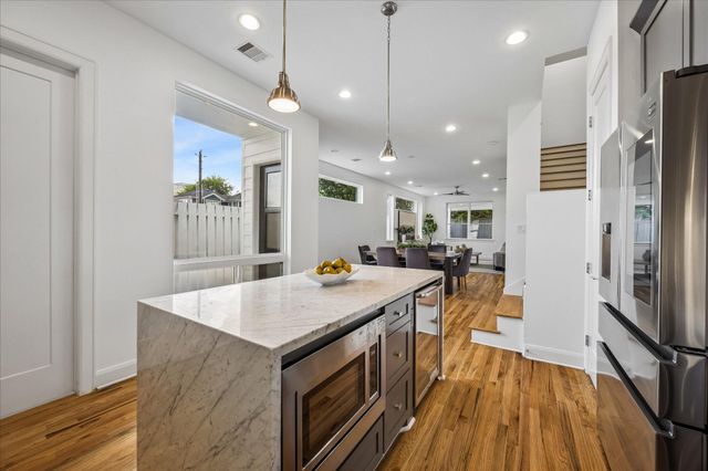 1317 W Clay Street, Houston, TX 77019