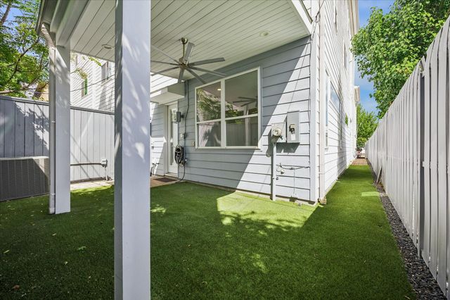 1317 W Clay Street, Houston, TX 77019