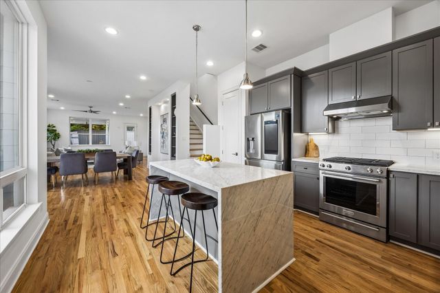 1317 W Clay Street, Houston, TX 77019
