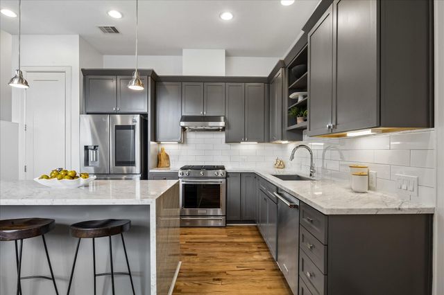 1317 W Clay Street, Houston, TX 77019