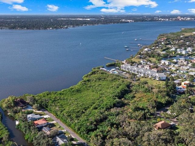 620 LEFFINGWELL AVENUE, Ellenton, FL 34222