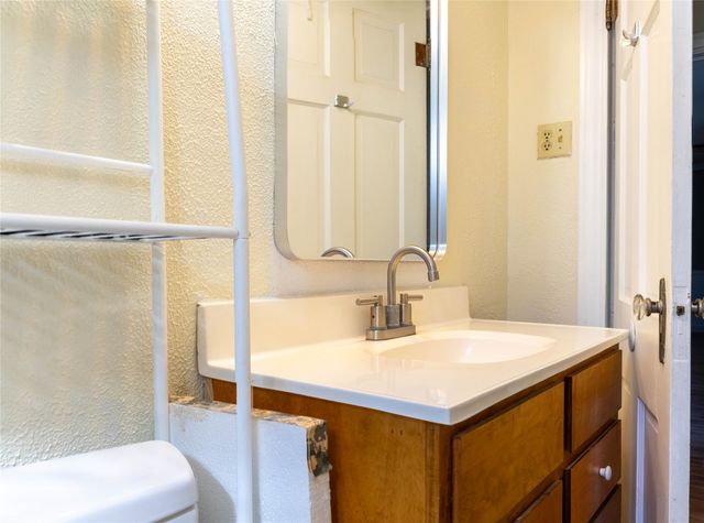 820 N 34th Street, Waco, TX 76710