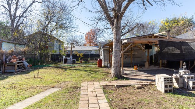 820 N 34th Street, Waco, TX 76710