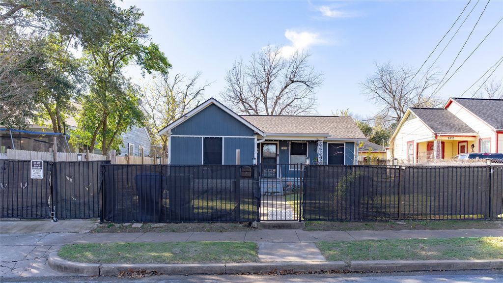 820 N 34th Street, Waco, TX 76710