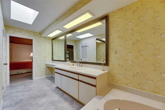29903 BAYWOOD LANE, Wesley Chapel, FL 33543
