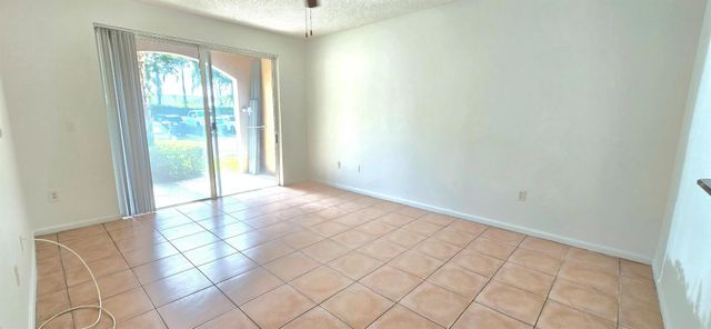 1000 Scotia Drive 106, Hypoluxo, FL 33462