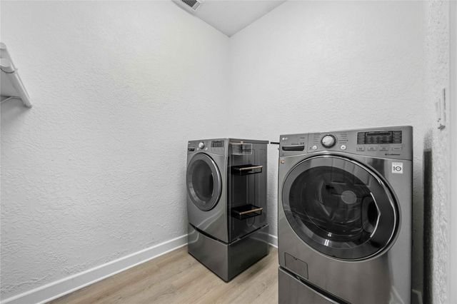 1477 Silverado Drive, Houston, TX 77077