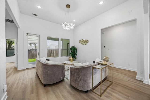 1477 Silverado Drive, Houston, TX 77077