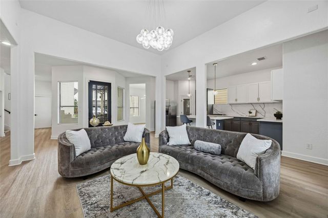 1477 Silverado Drive, Houston, TX 77077