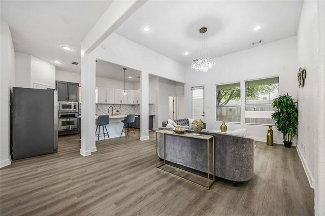1477 Silverado Drive, Houston, TX 77077