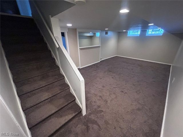 20825 Farnsleigh Road, Shaker Heights, OH 44122