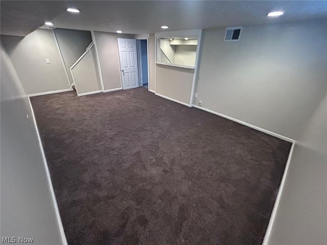20825 Farnsleigh Road, Shaker Heights, OH 44122