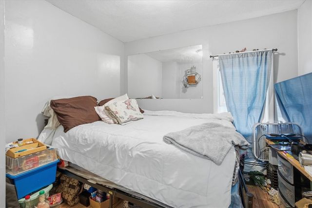 6 Bailey Court, Providence, RI 02909