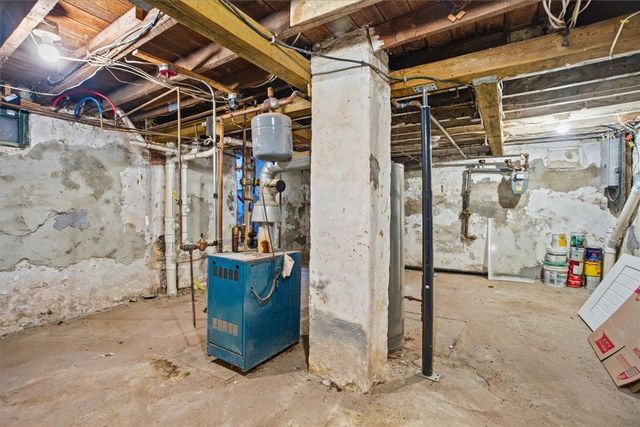 6 Bailey Court, Providence, RI 02909