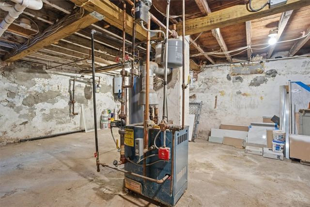 6 Bailey Court, Providence, RI 02909