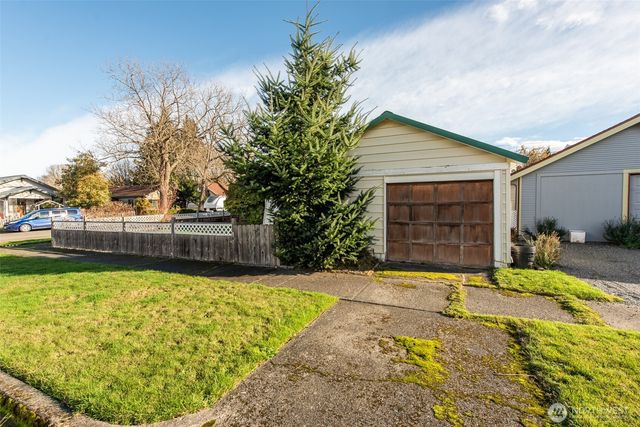 504 E 6th Street, Port Angeles, WA 98362
