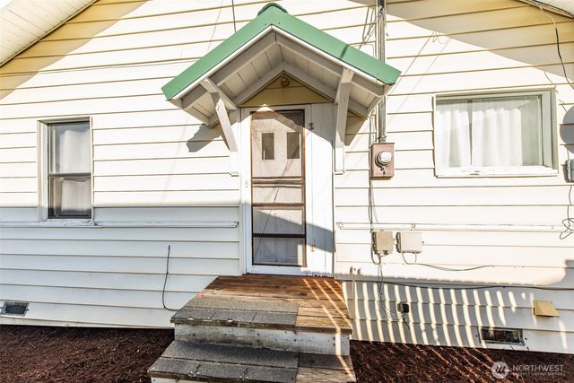 504 E 6th Street, Port Angeles, WA 98362