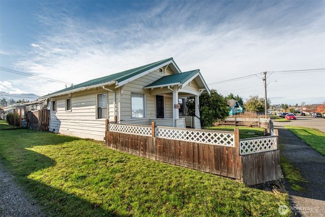 504 E 6th Street, Port Angeles, WA 98362