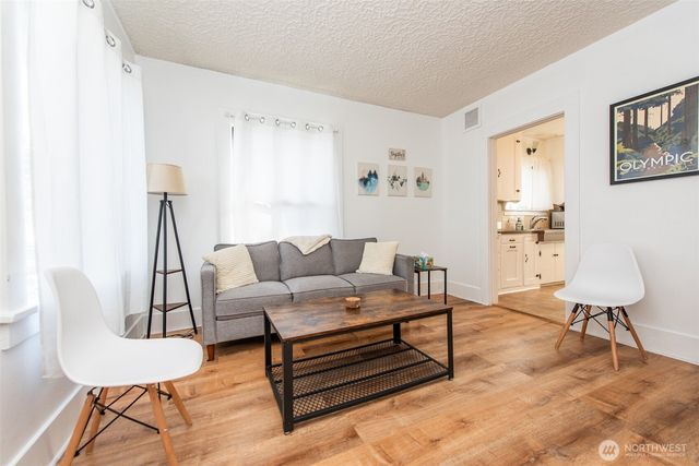 504 E 6th Street, Port Angeles, WA 98362