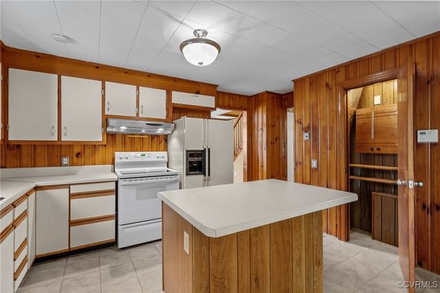 21613 Hudson St, Chesterfield, VA 23803