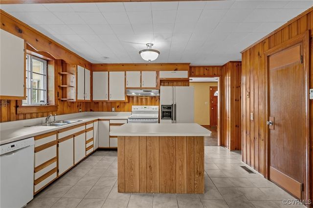 21613 Hudson St, Chesterfield, VA 23803