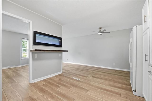 1010 E Langsford Road, Lee's Summit, MO 64063